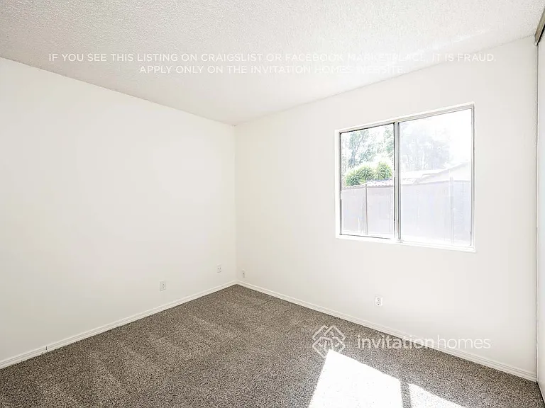 106 Brockton Ct — Photo 14