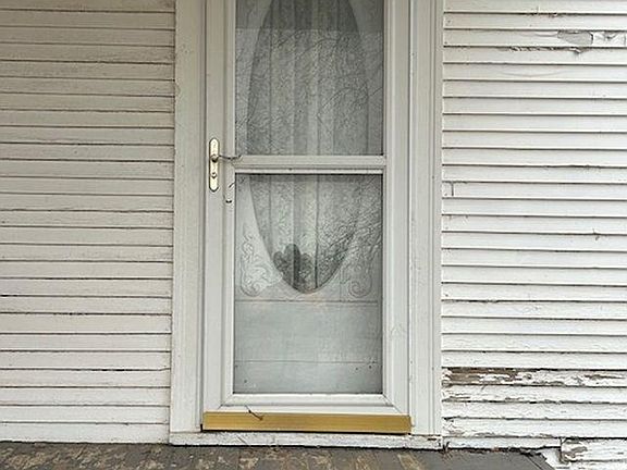 3rd image of 28051 Y Ave