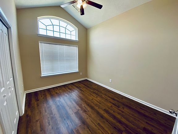 Right bedroom_05232023