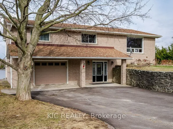 1247 Gail Park Dr, Selwyn, ON K0L 1T0