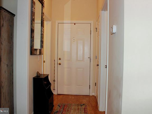 3rd image of 8228 Catbird Cir Unit 201