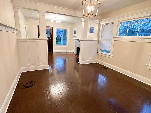 3rd image of 612 S Orleans Ave