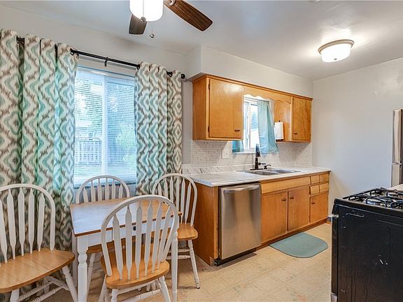2nd image of 754 Tallkron Dr