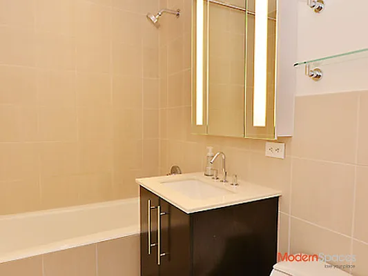 Rented by Modern Spaces | media 35