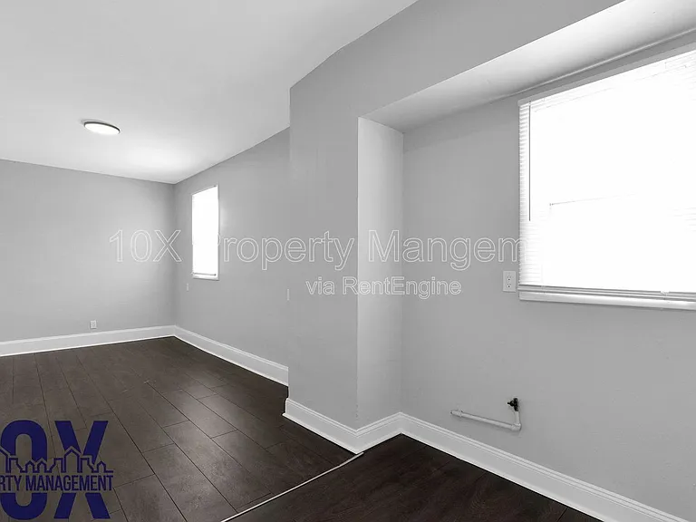 1805 S 6th St #1/2 — Photo 10