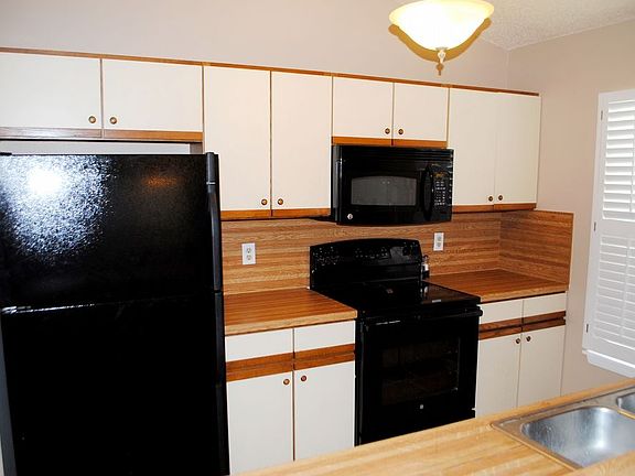4th image of 11323 Apoline Ct