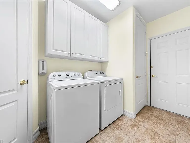 6031 Jonathans Bay Cir #401 — Photo 15