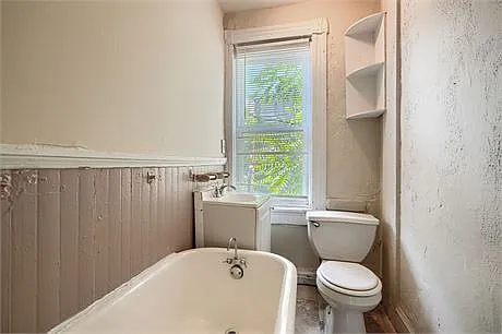 1815 Clifton Ave #2 — Photo 9