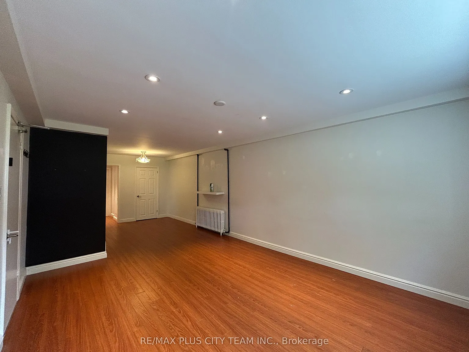 2 bed, $1,800 — Photo 2