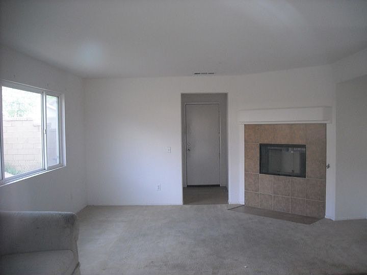 2nd image of 28394 Saddlecrest St
