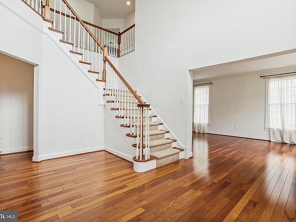 2nd image of 7027 Highland Meadows Ct