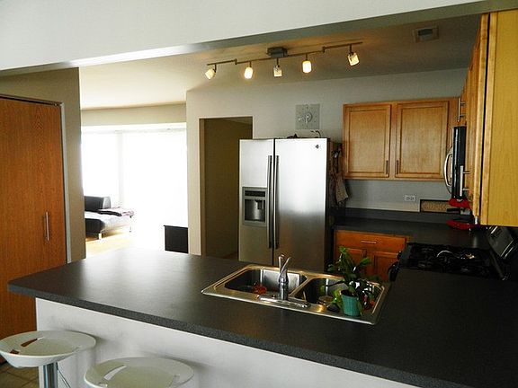 4th image of 795 Four Seasons Blvd