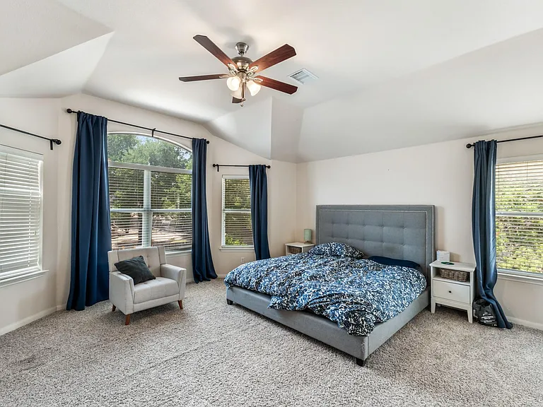 1107 Hollybrook Cv — Photo 14