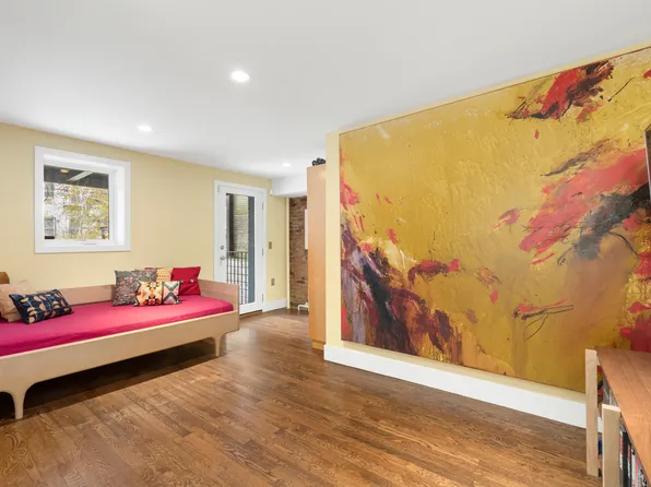 203 Huntington Street image 7 of 15