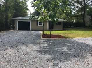 115 Erkwood Dr, Hendersonville, NC 28739
