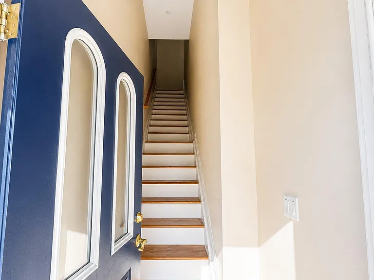 113B Lighthouse Ct — Photo 2