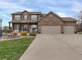 3384 Piazza Ln, Edwardsville, IL 62025