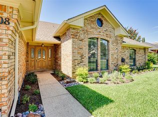 5608 Yacht Club Dr, Rockwall, TX 75032