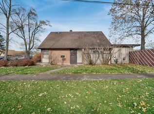 17157 Oakwood Ave, Lansing, IL 60438