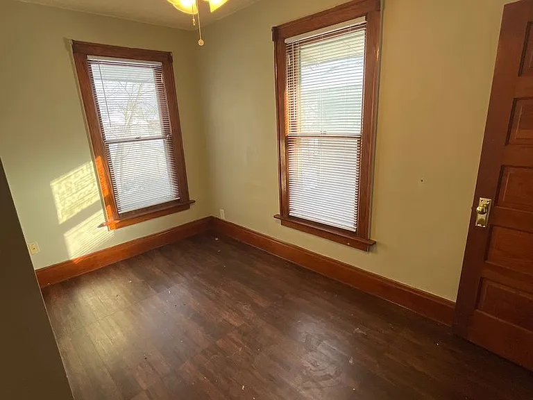 58-60 N Ogden Ave — Photo 23