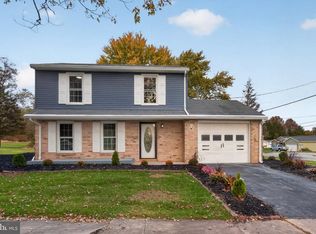 68 Allen Ln, Dover, PA 17315