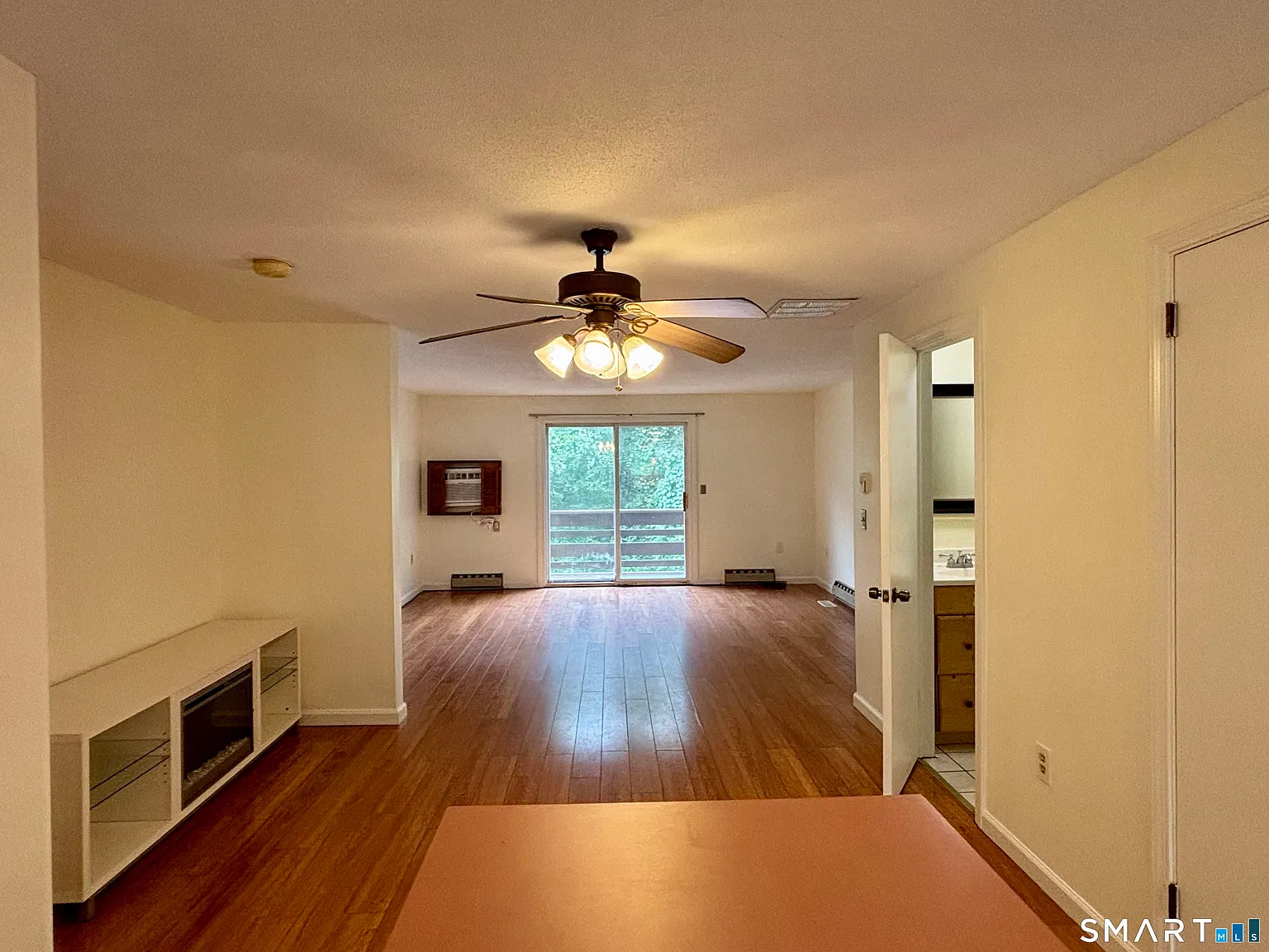 Williamsburg Manor — Photo 3
