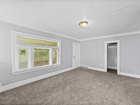4th image of 11217 Clarebird Ave