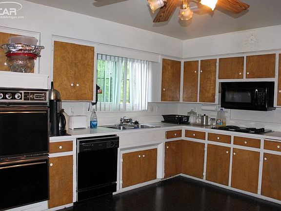 3rd image of 1213 Eldorado Dr