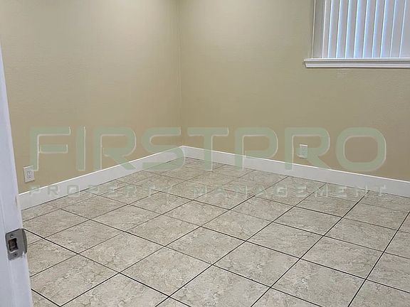 4th image of 15121 Fairgrove Ave #B