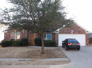 616 Bur Oak Dr, Burleson, TX 76028