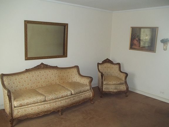 4th image of 3050 N Osceola Ave