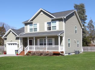 81 Smith St, Nesconset, NY 11767
