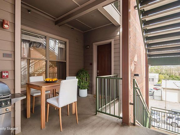 5th image of 21 Mina Ave APT 309