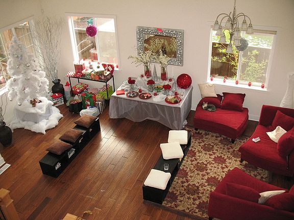 Versatile front room floor plan