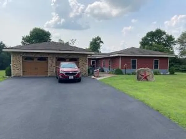 135 Andrus St, Malone, NY 12953