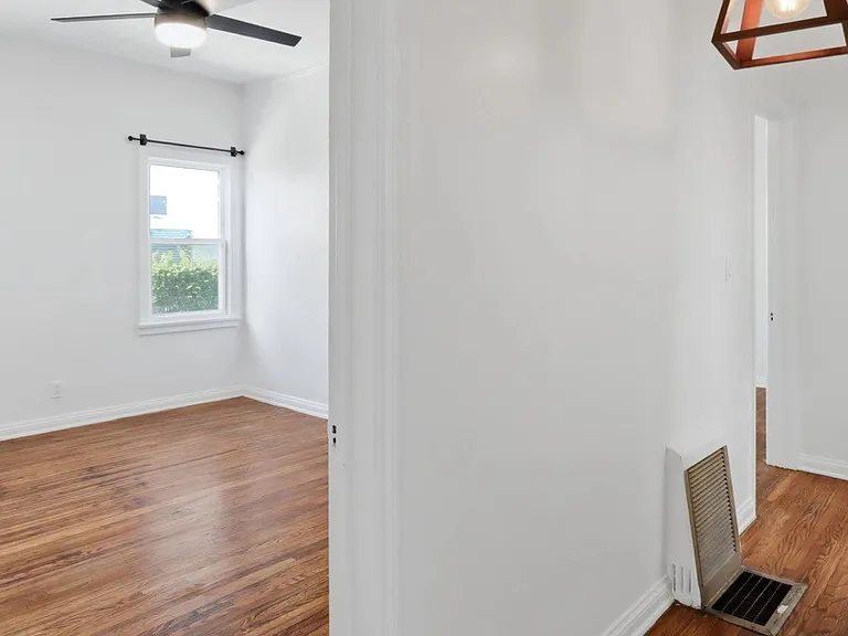 1167 N Kingsley Dr #101 — Photo 14
