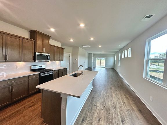 4th image of 1064 Stoney Brook Bnd