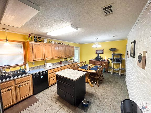 5th image of 1211 Rolling Hills Dr
