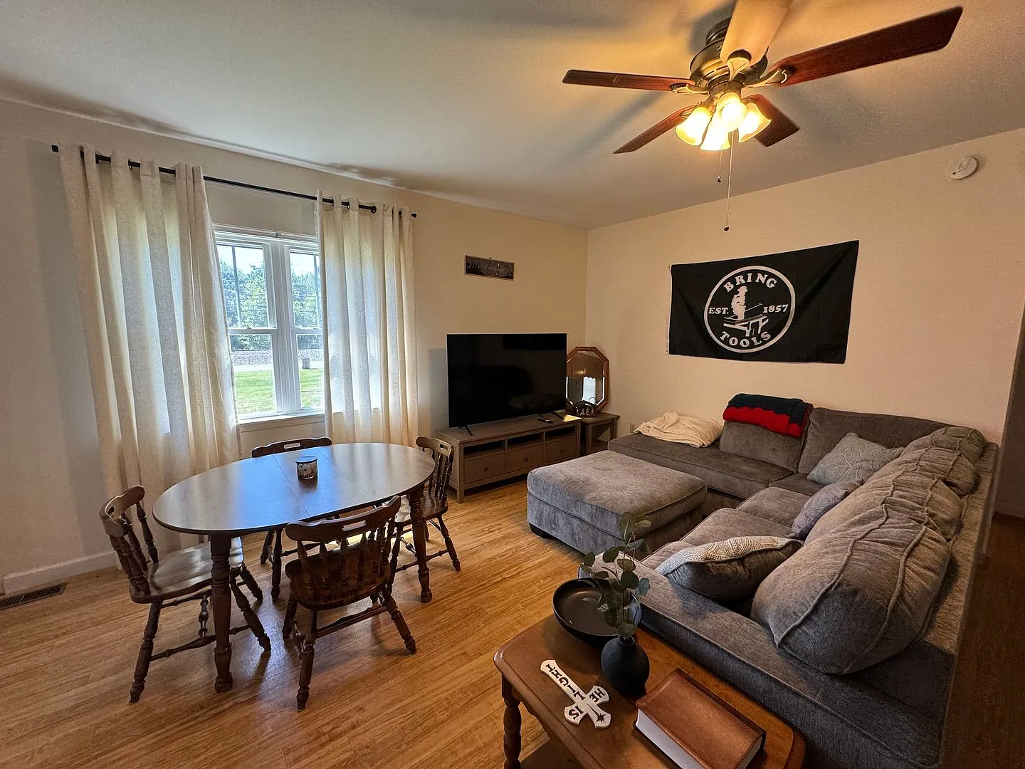 1534 Main Street — Photo 3