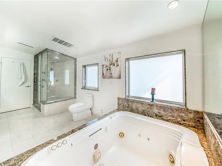 5512 Leghorn Ave — Photo 12