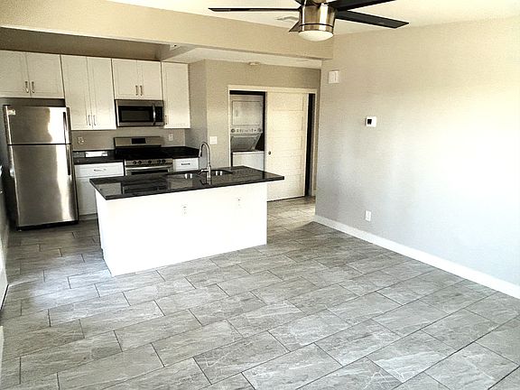 4th image of 6643 E Earll Dr #1004-D