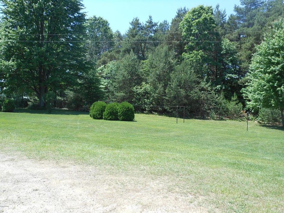 1st image of 12185 Long Lake Dr