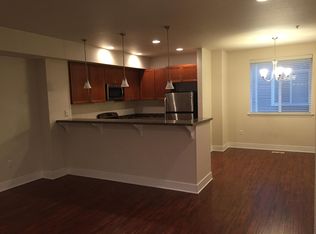 972 Edmonds Ave NE APT F, Renton, WA 98056