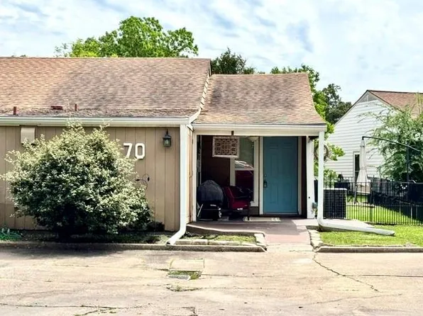 70 Westwood Dr W, Trinity, TX 75862