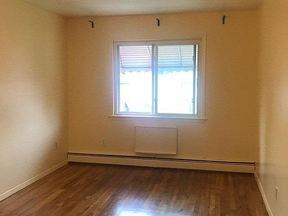 4th image of 108-27 47th Ave #3