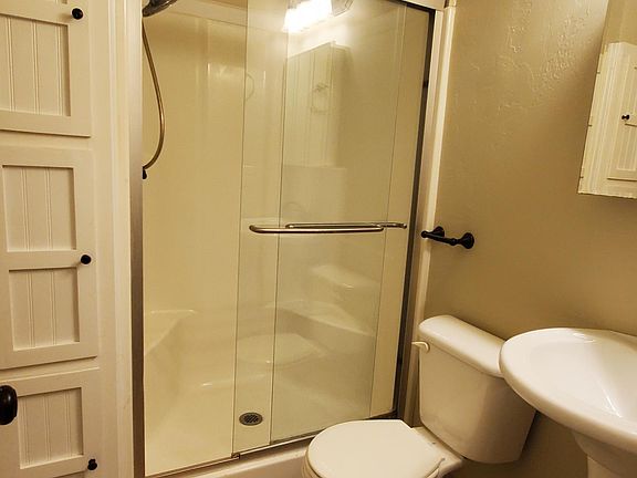 Master bedroom bath