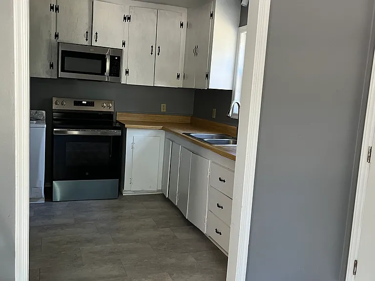 671 Boxwood Rd — Photo 10