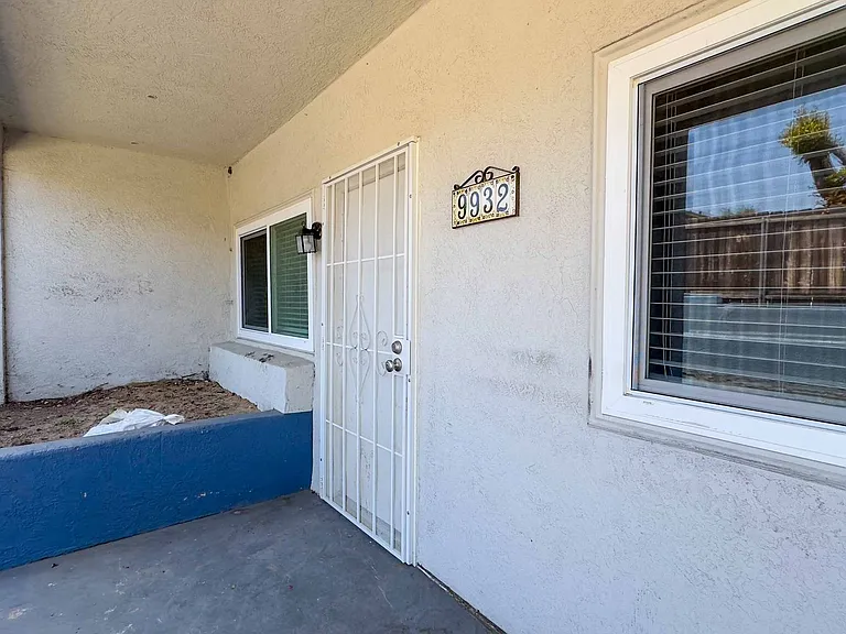 9922-9934 Buena Vista Dr — Photo 19