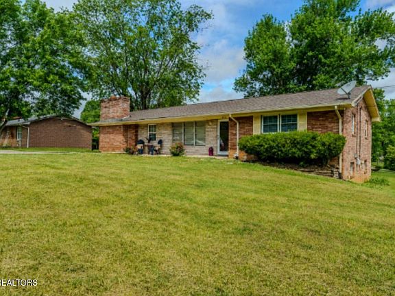 3rd image of 3633 Cunningham Rd