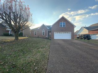 1300 Timber Valley Dr, Nashville, TN 37214